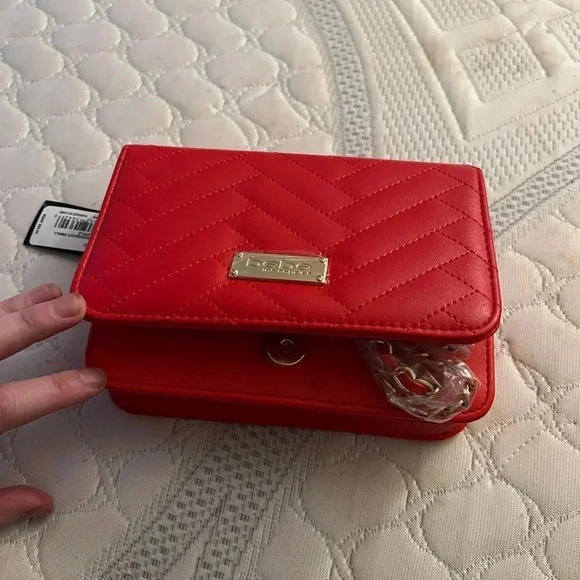 Bebe NWT Red Cross body - Picture 6 of 9